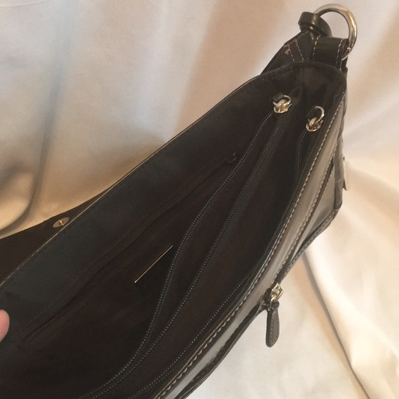 Giani Bernini Black shiny leather Purse Shoulder crossbody NWT - Picture 4 of 6